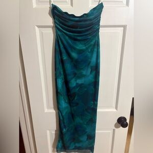 Elegant Teal Strapless Dress